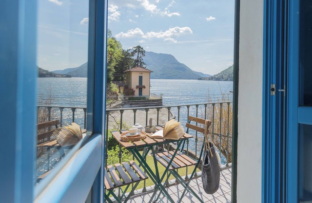 Deriva Apartment on Careno's Beach by Rent all Como