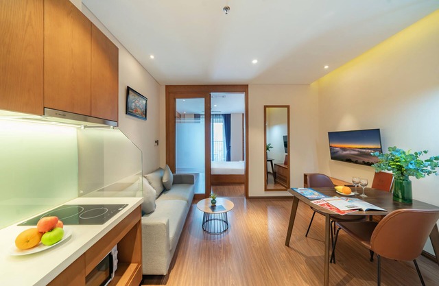 DHTS Business Hotel & Apartment