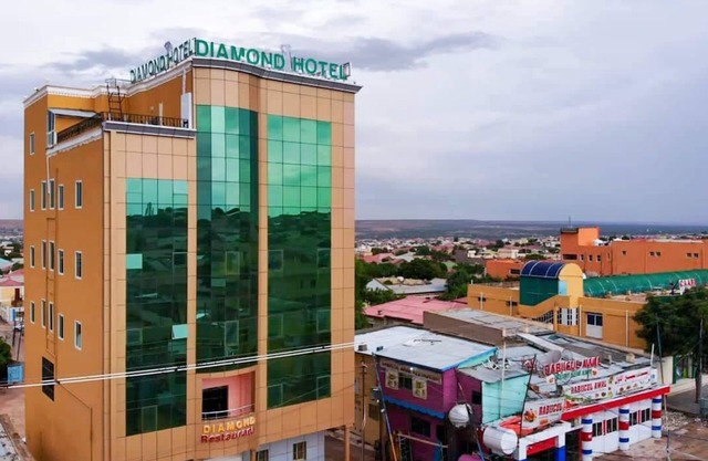 Diamond Hotel Hargeisa hasa full Restaurant open 24/7. All staff speaks English.