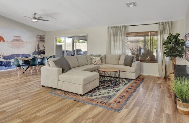 DIAMOND IN THE DESERT 💎 Chandler's Spacious Getaway 🌟