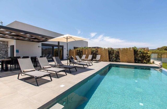 Diktamos Villa - Three Bedroom Villa, Sleeps 6