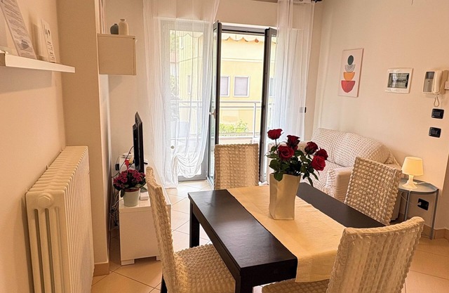 Dimorè - Three-room apartment 400 meters from the sea with parking included