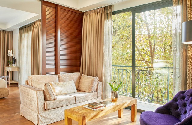 Dioni Boutique Hotel