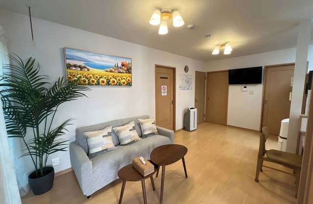 Direct access to NaritaHaneda airports convenient tourist base modern Japanese style private hous/Katsushika-ku Tokyo