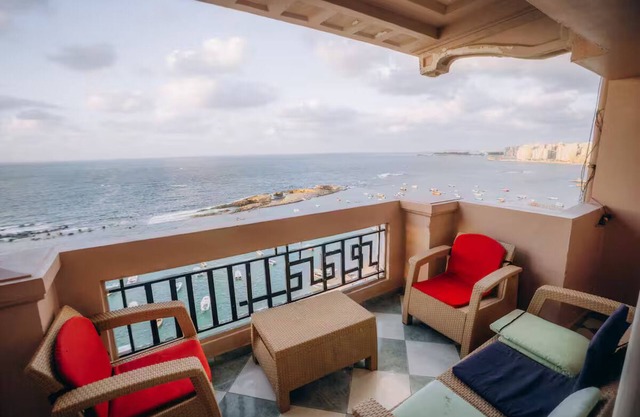 Direct Sea view 3 bed room apartment Family only