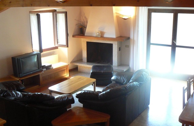 Directly on the lake - Elegant attic apartment with private jetty
