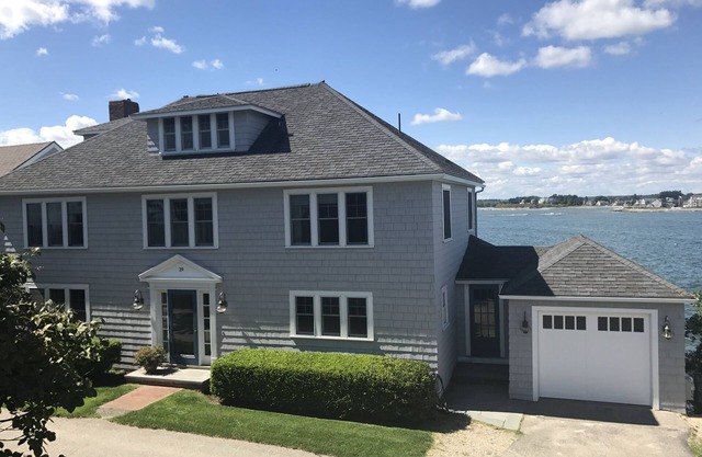 Directly on the Ocean - Luxury Waterfront Home. Steps To Mothers Beach & KBIA