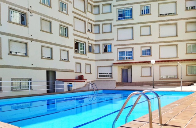 Disconnectsengalicia Cesteiros, pool, 100m Silgar Beach