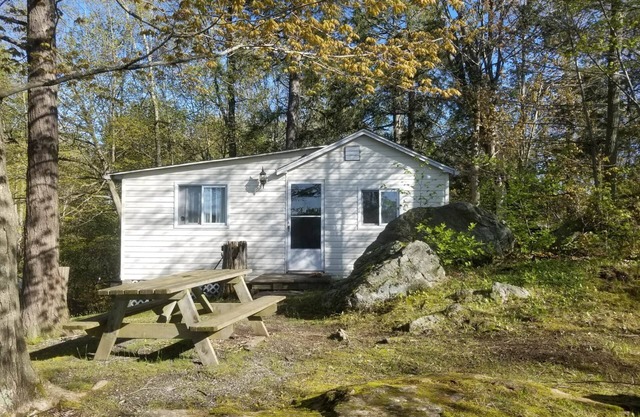 Discover Melody Lodge, Ontario's Best-Kept Secret Where Tranquil Nature, Adventure, and Comfort Await.