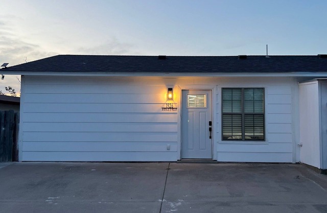Divine Casita in the Rear