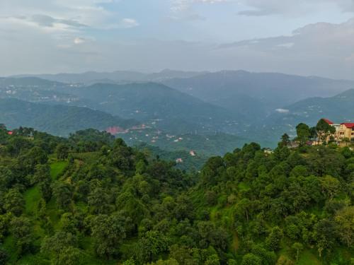 Dochi 4-BHK apartment with Hill Views, Living Room, & Balconies