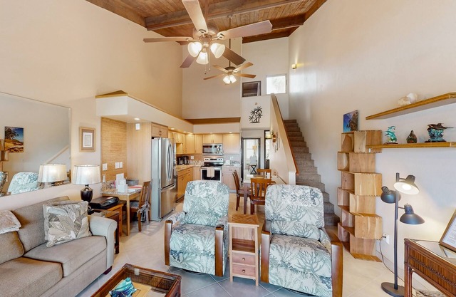 Dog-friendly condo with furnished lanai & washer/dryer plus pool & tennis