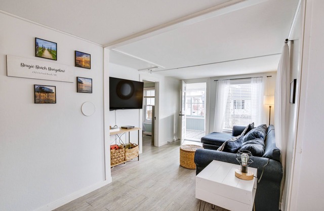 Dog-friendly Old Orchard Beach Home < 1 Mi to Pier