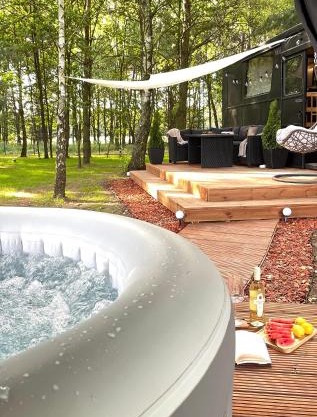 DOM LAS BUS twój leśny azyl z prywatnym jacuzzi