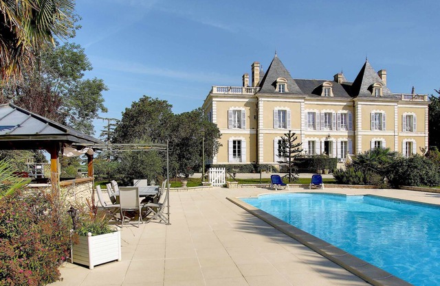 Domaine De Pouzelande B&B