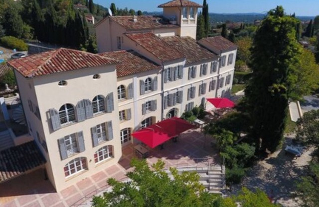 Domaine La Tour Carrée