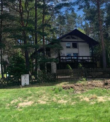 Domek Między Jeziorami
