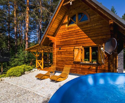 Domek w lesie na odludziu - Beskid Niski