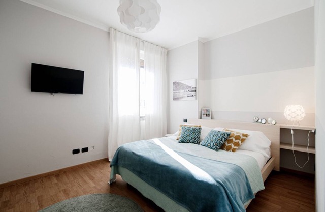 Domus - My Home In Como