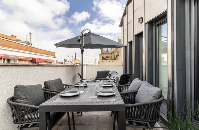Dono - 3 bedrooms apartment in Chueca