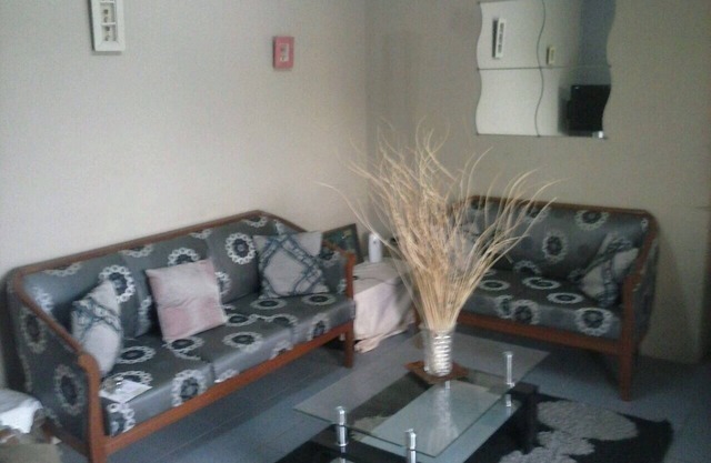 Douala apartment in residence/car 4 * 4 optional
