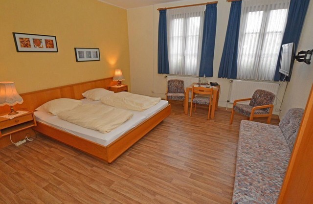 Double room C/Economy, shower/WC, 1 bedroom - Weinhaus Hehner-Kiltz