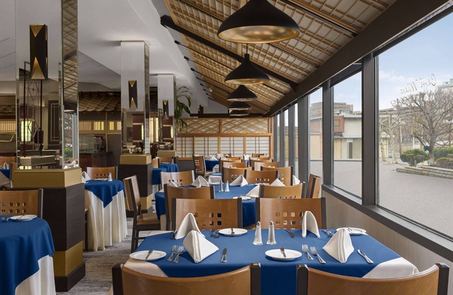 DoubleTree by Hilton Fort Lee - George Washington Bridge