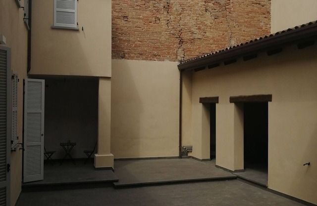 Downtown 3-bedroom apartment