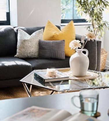 Downtown 5B2B Apt, Sleeps 10, Near PPAC & Events