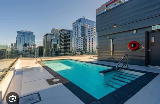 Downtown condo Montreal - Pool, Patio