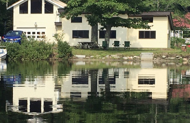 Dragonfly Cottage on Beautiful Mountainview Lake