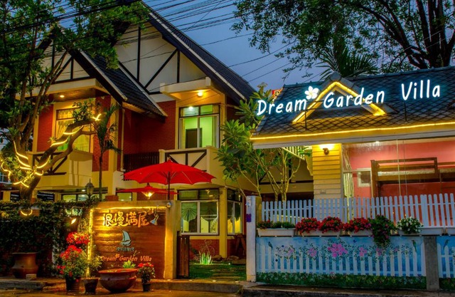 Dream Garden Villa Hotel Night Bazaar ChiangMai