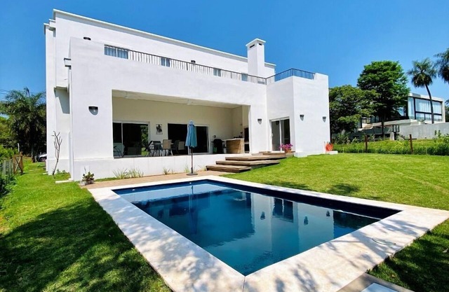 Dream House in Aqua Village