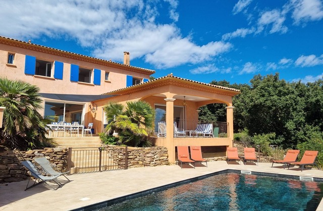 Dream villa with exceptional view of the Hérault - sleeps 8 - Faugères
