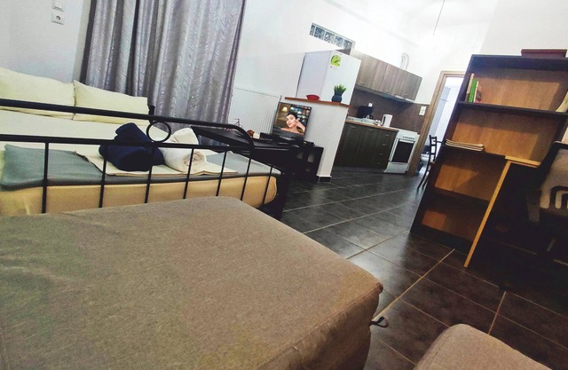 Dreams 3 Studio in Karditsa with kitchen, very large balcony, WiFi, AC