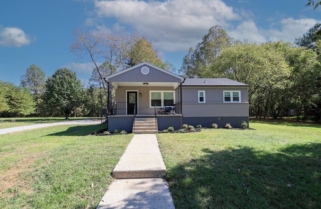Driftwood Cottage- Smith River Fly Fishing retreat