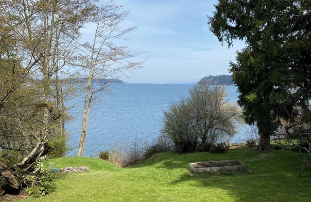 Drive up, private beach house, breathtaking views