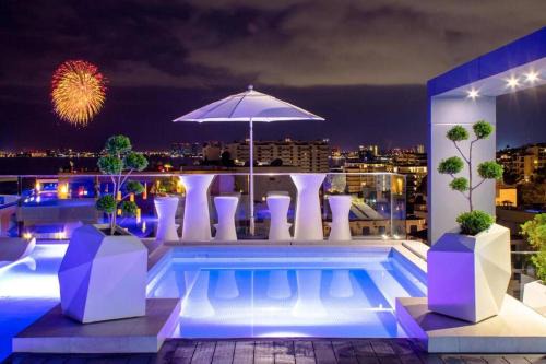 DTerrace Luxe 2bd 2ba Romantic Zone Los Muertos Beach and Pier