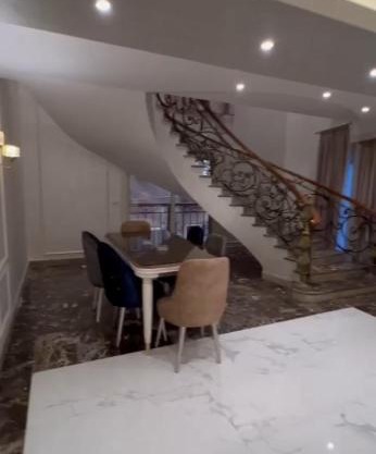 Duplex 5 Bed Room