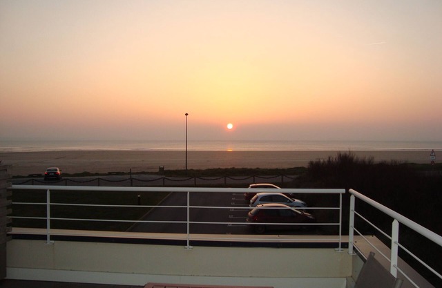 Duplex apartment with large terrace facing the sea