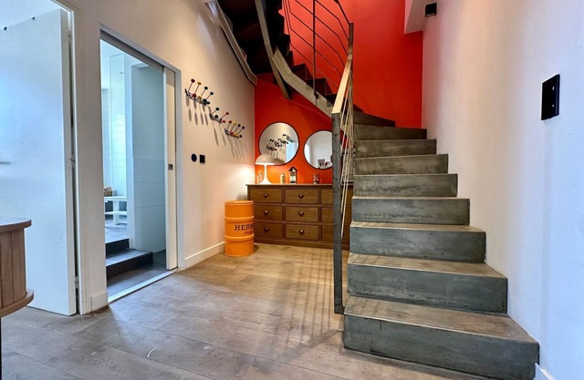 Duplex Charme Paisible et Lumineux au Centre, 20 mn de la Plage et Vélodrome !