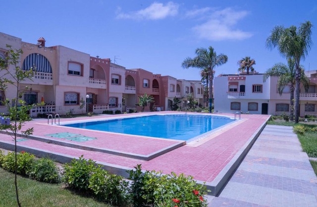 Duplex La roseraie à 2min de la plage 2 piscines