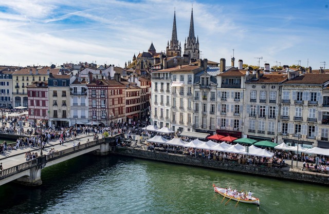 Duplex Typical bayonne 2 bedrooms