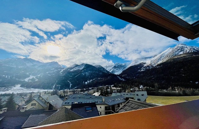 Duplex with nice view on the glacier of Monêtier