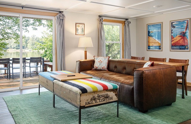 Dyer Lake Gallery Retreat Lakefront Deck + Fire Pit
