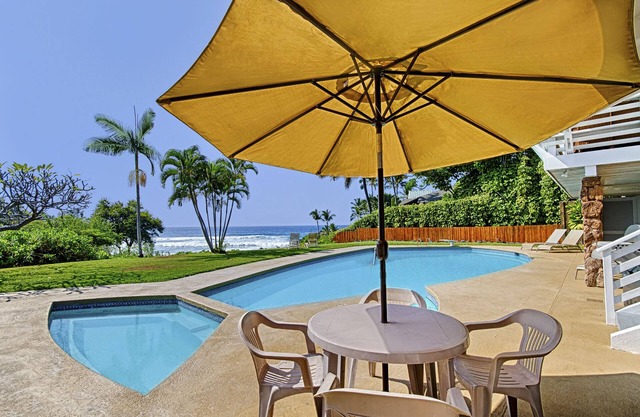 EAST SUITE EXCEPTIONAL 195.00 + 10% SUMMER SPECIAL on this beautiful property