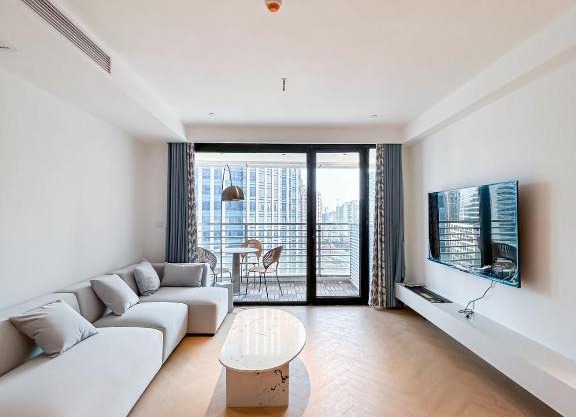 Eastern Hub - Bund Branch TianZiFang superior 2 bedrooms near the Bund