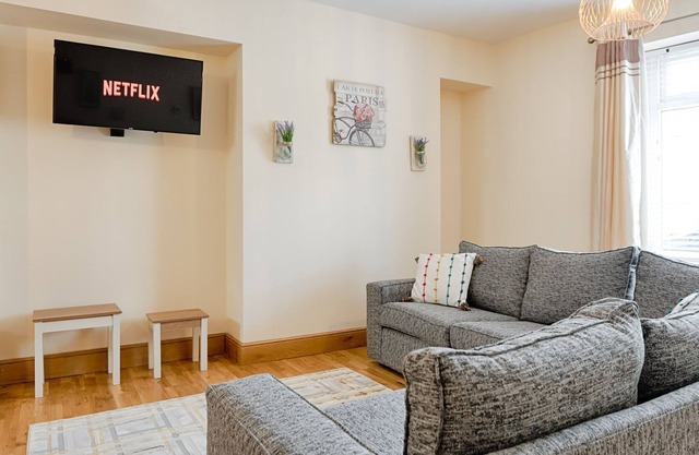 Eaton Accommodation - TV in EVERY bedroom!