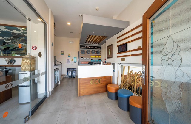 Ece Marina Suites