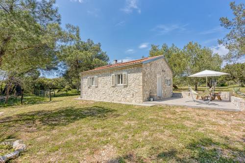 Eco House Casa Grigia Zabodarski Beach - Happy Rentals